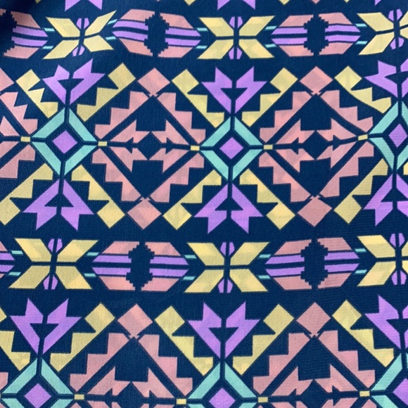 LuLaRoe Multicolored Robe Size: Small - Picture 15 of 15